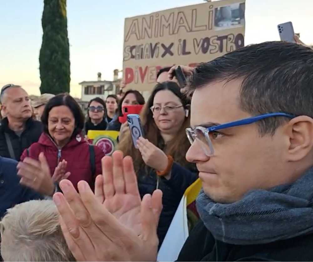 Leone Kimba, l’animalista Enrico Rizzi ringrazia il Commissariato di Ladispoli 1 enrico rizzi ladispoli.jpg