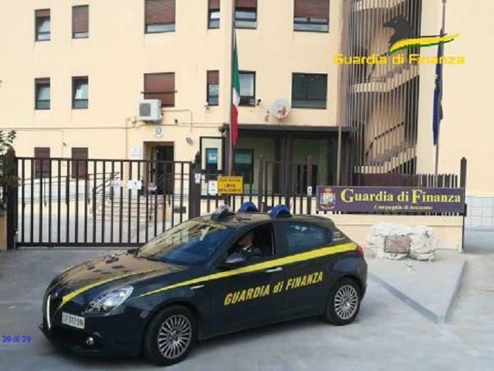finanza az.jpg