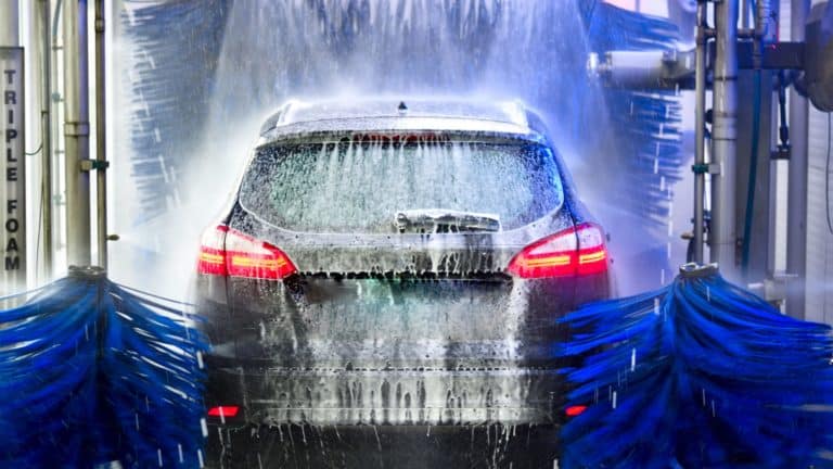 lavare auto in inverno consigli.jpg