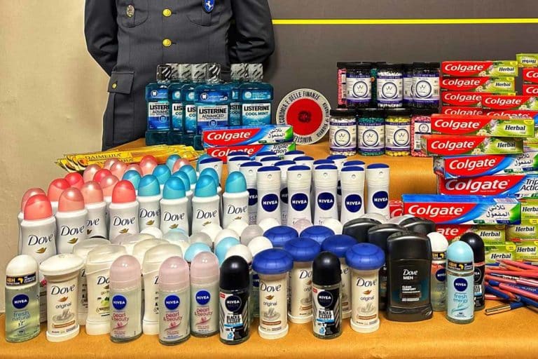 sequestro guardia finanza.jpg