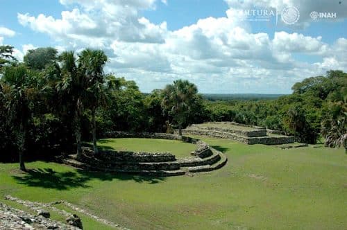 vista de la estructura circular y que segun los arqueologos estaria asociada al dios kukulcan 80df6507 231031120553 1280x850 500x332.jpg