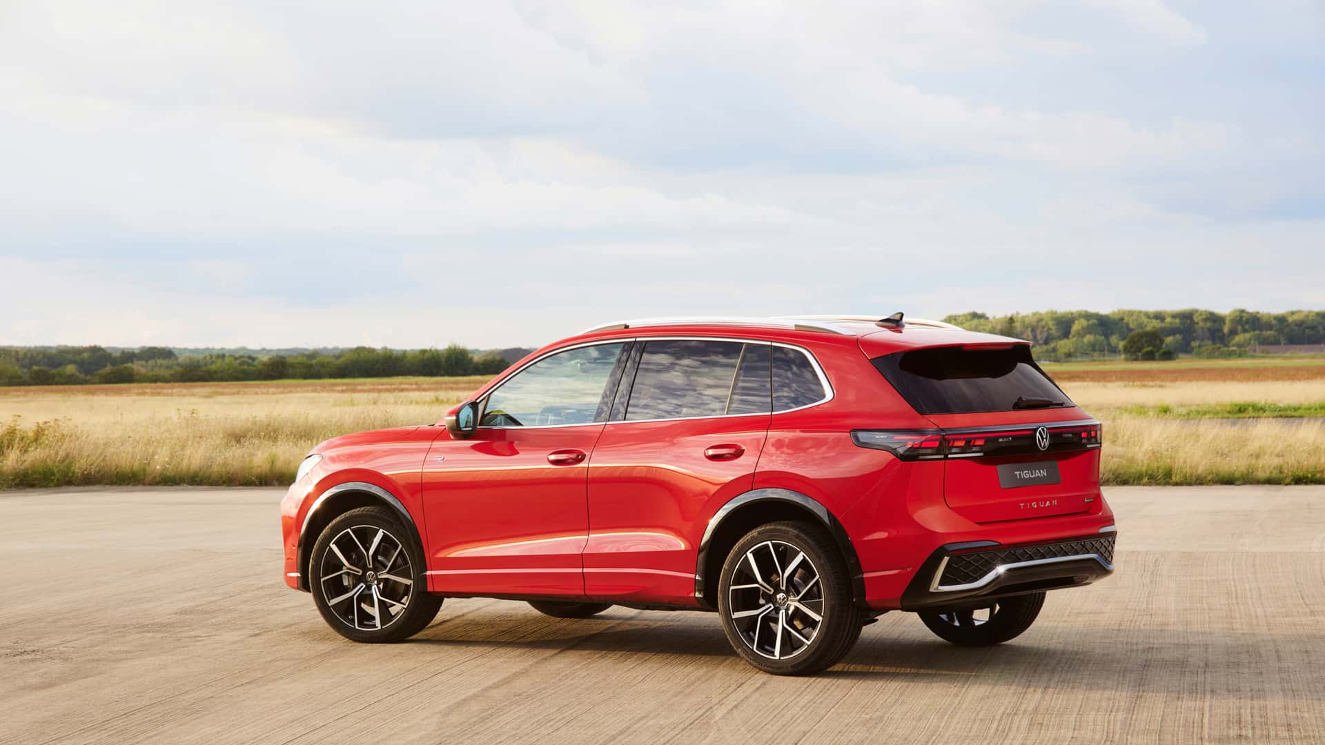 volkswagen tiguan 1.jpg