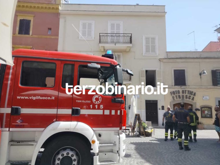 vvf vigili fuoco pompieri centro storico cerveteri 1.jpg