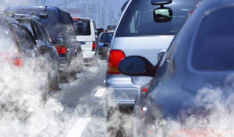 1572445873 smog roma.jpg