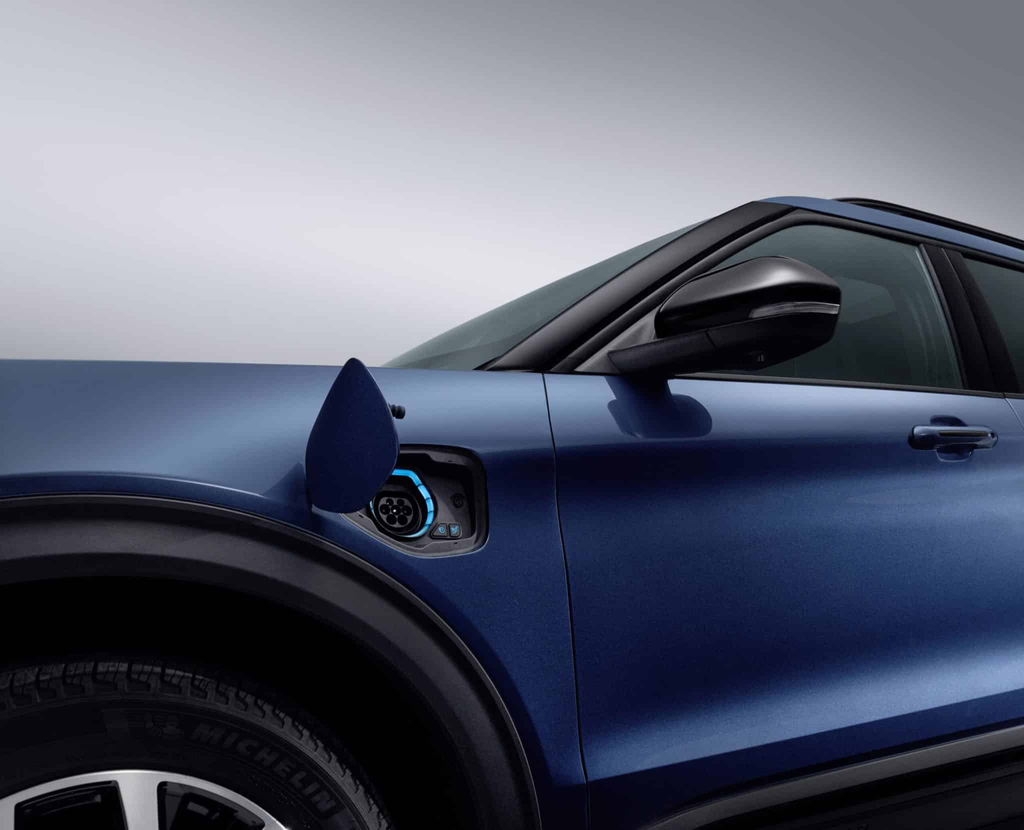 Ford Explorer Plug-in: il richiamo per rischio incendio alla batteria 1 2019FordExplorer 5 scaled.jpg