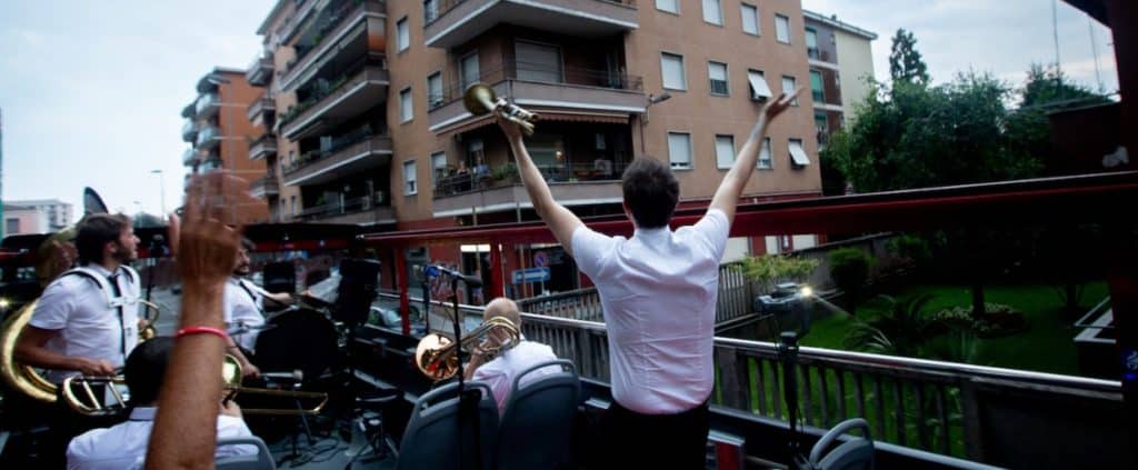 22Buone Feste in musica gli ap.jpg