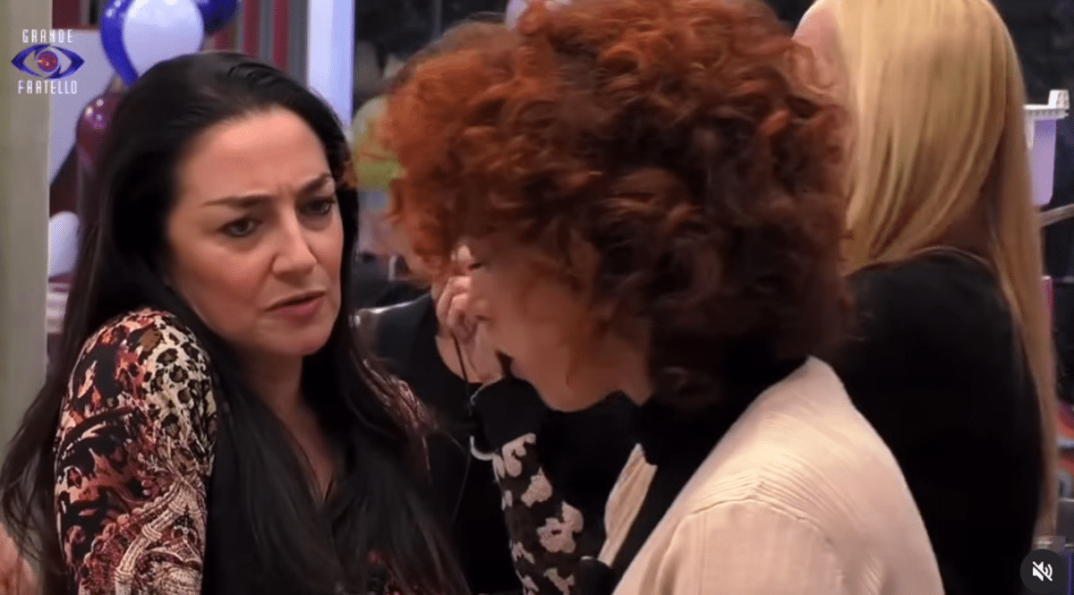 “Collega di Sara Ricci e Beatrice Luzzi analizza le dinamiche del GF” 1 22Collega di Sara Ricci e Beatr.png