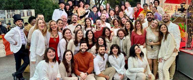 22Fiorello porta in scena Viva.jpg