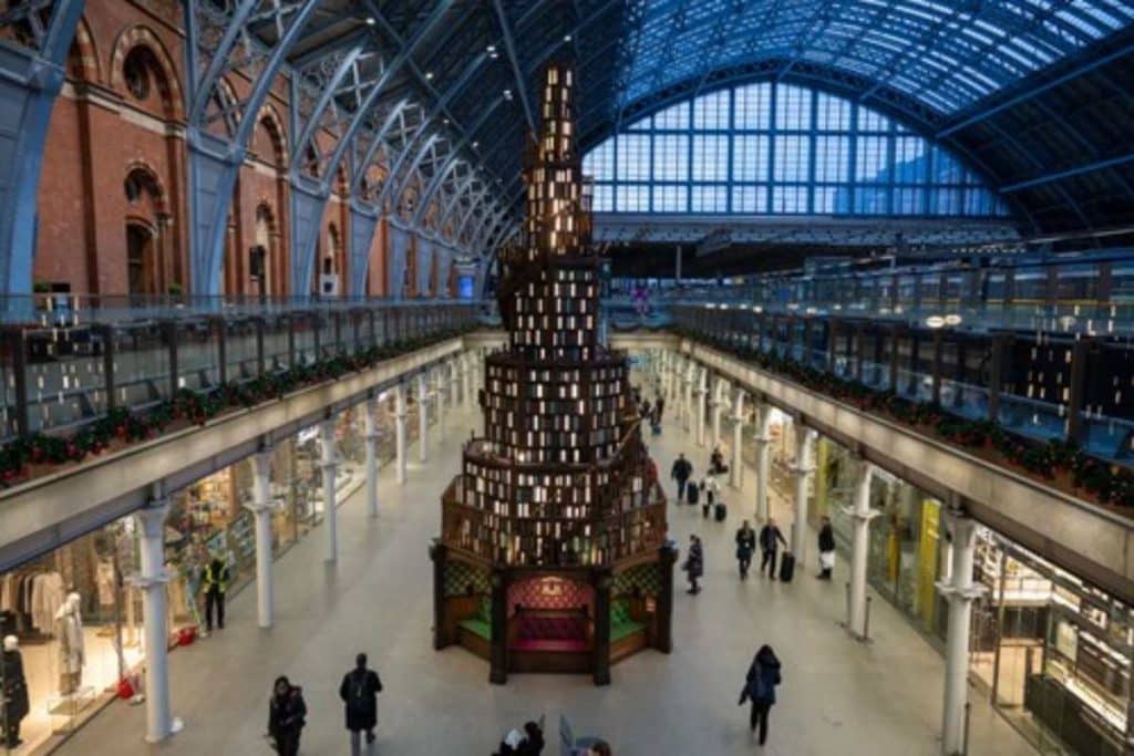 Albero di Natale St Pancras.jpg