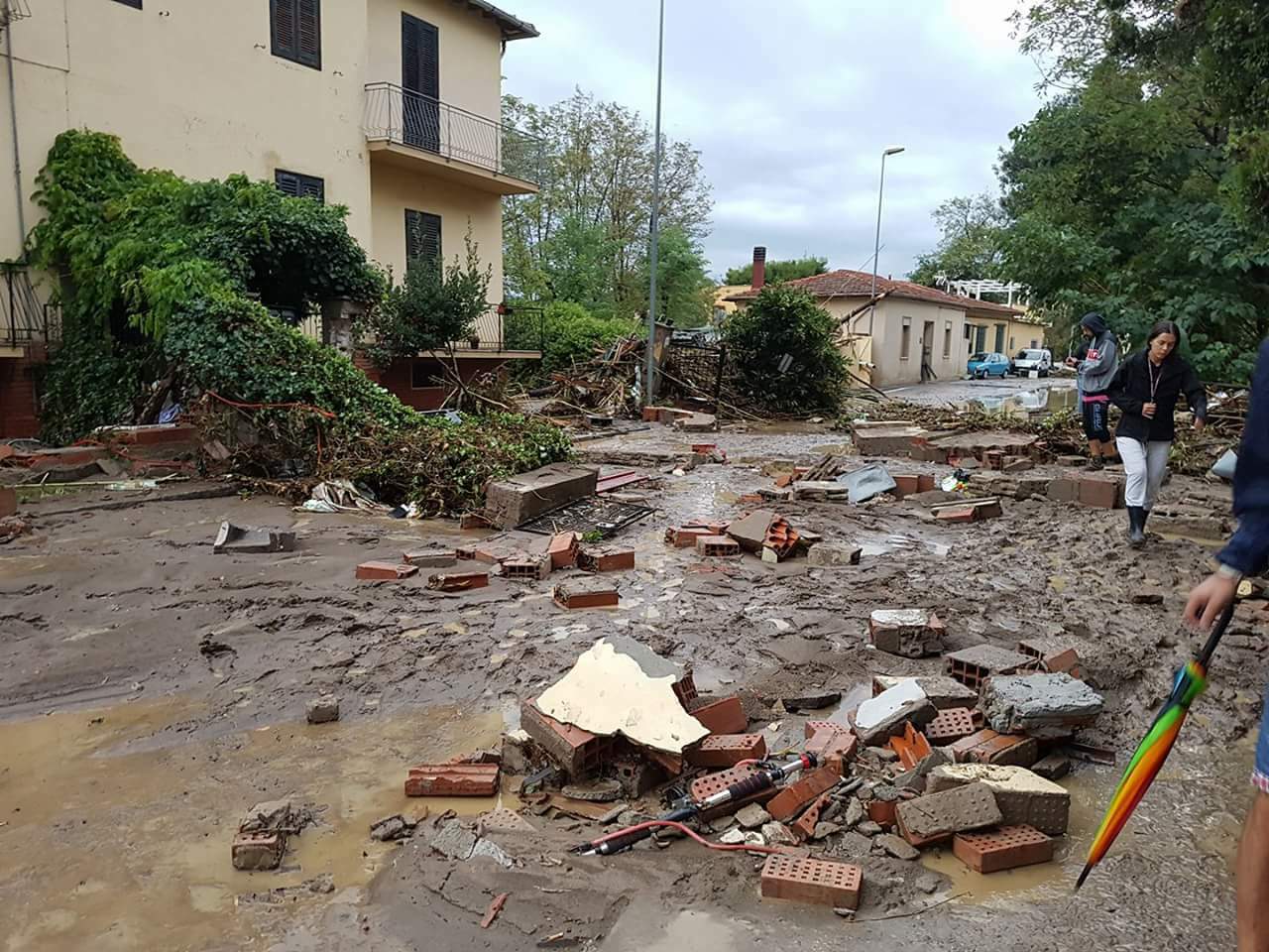 Alluvione Toscana Stato di em.jpg