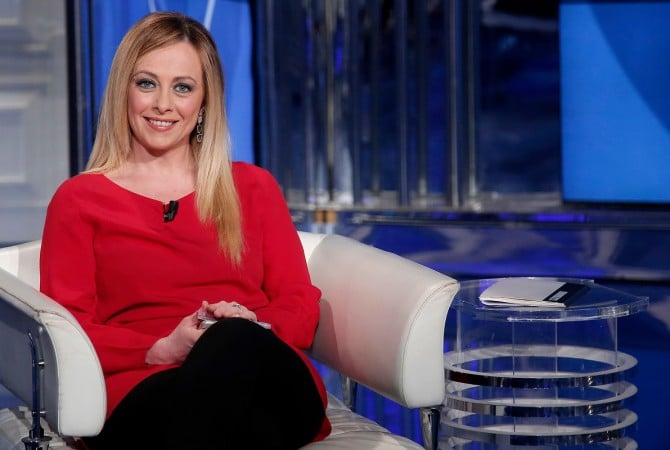 Atreju omaggiato dal Tg1 pole.jpg