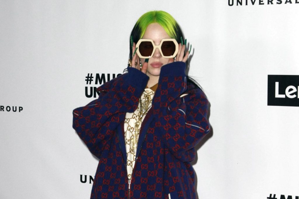 Billie Eilish perde oltre 100m.jpg
