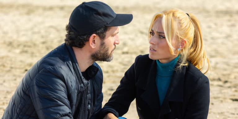 Clara cerca di convincere Edua.jpg