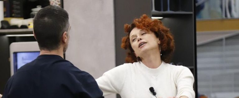 Confronto infuocato tra Beatri.jpg