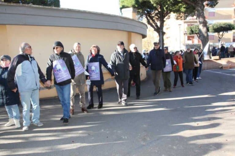 Corteo in marcia 2 901x600.jpeg