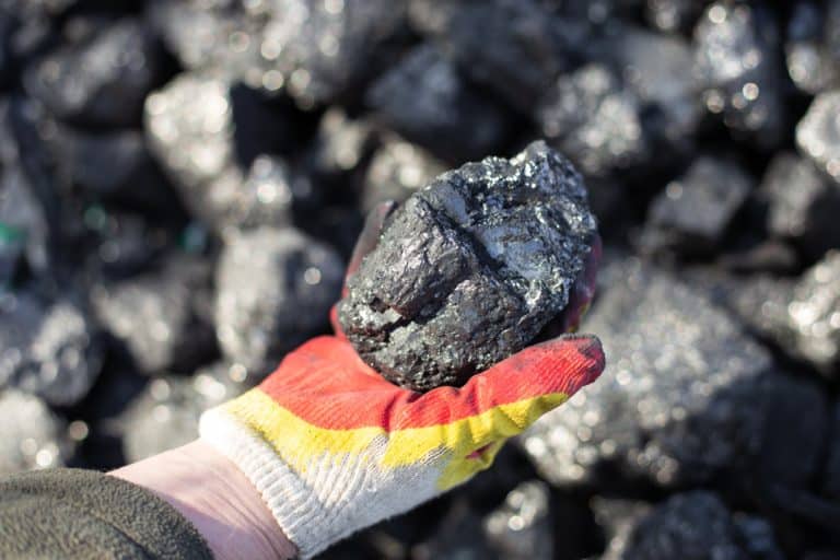 Estrazione minerali metalli e terre rare.jpg
