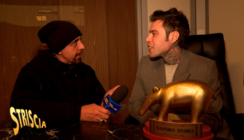 Fedez riceve il Tapiro di Stri.png