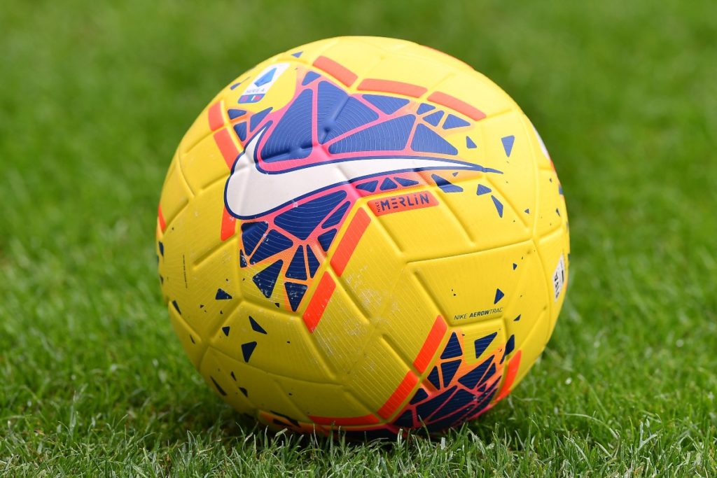 IM calcio pallone.jpg