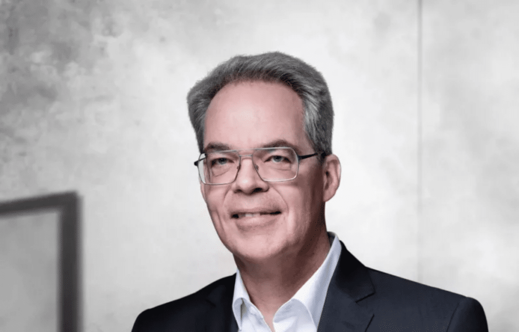 Jann Fehlauer amministratore delegato di DEKRA Automobil GmbH.png
