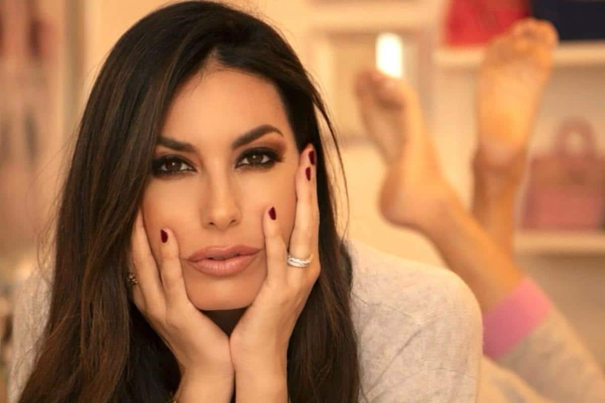 La replica di Elisabetta Gregoraci: nega i ritocchi estetici 1 La replica di Elisabetta Grego.jpg