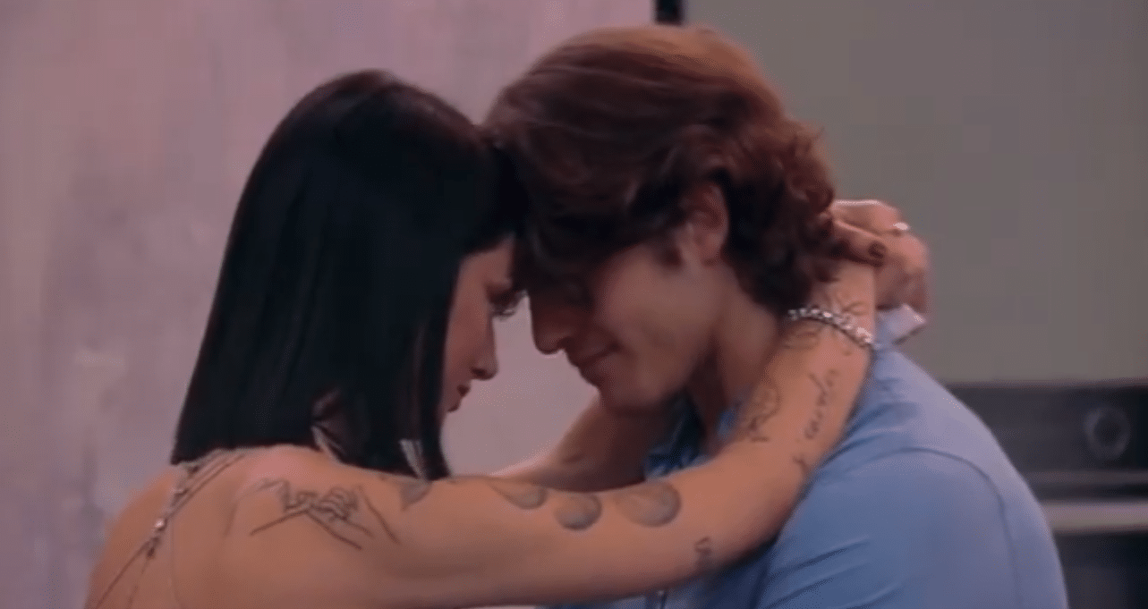 Letizia sconvolta lex fidanz.png