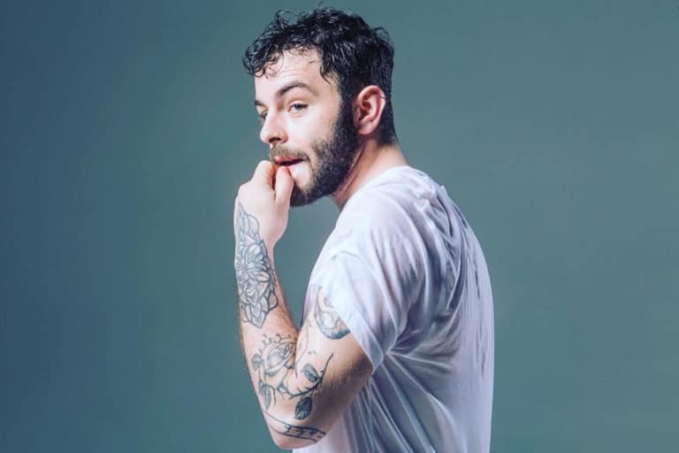 Lorenzo Fragola critica un ex .jpg