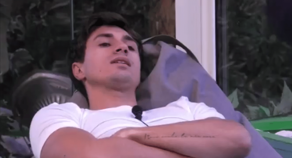 Mirko ostacolato da Perla la .png