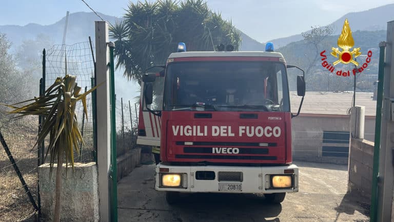 Ondata di incendi a Palermo e .jpg