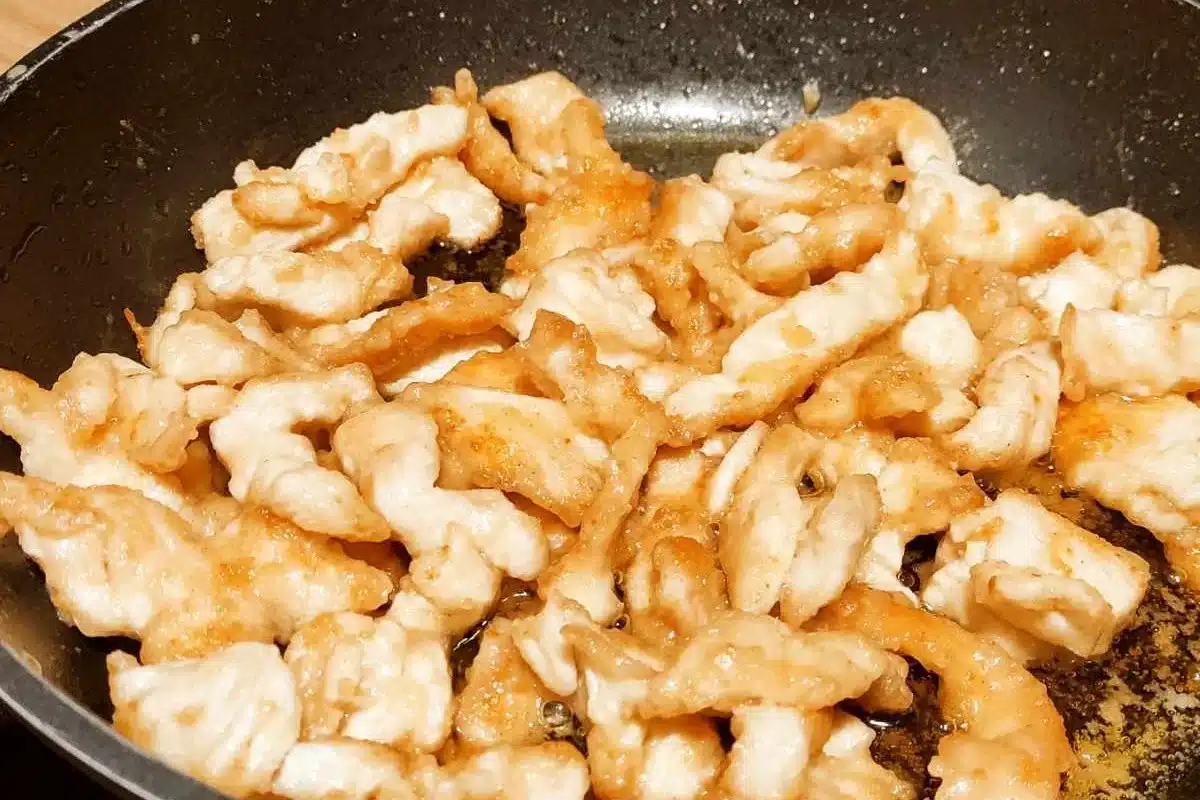 Straccetti di pollo al limone: per un pranzo o una cena super veloce! 1 Pollo al limone 2.jpg.webp