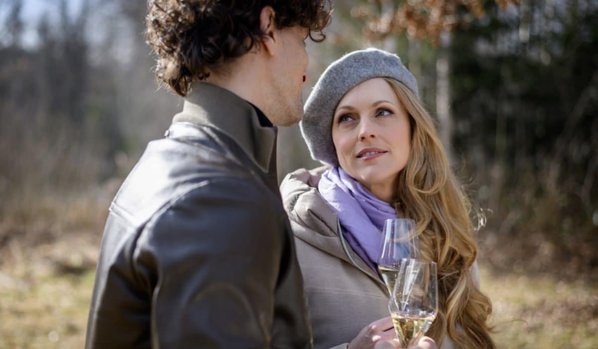 Rosalie compie un gesto folle in Tempesta D’Amore oggi 10 dicembre 2023 1 Rosalie compie un gesto folle .jpg