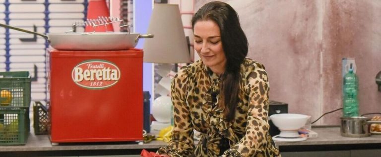 Sara Ricci Lite con la costum.jpg
