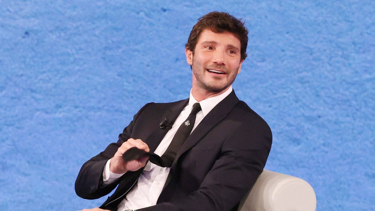 Stefano De Martino ricorda li.jpg