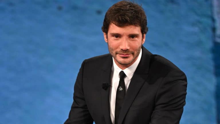 Stefano De Martino risponde a .jpg
