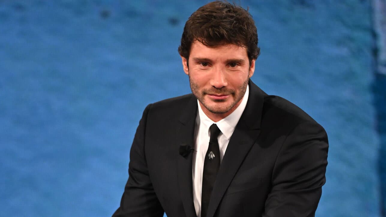 Stefano De Martino risponde a .jpg