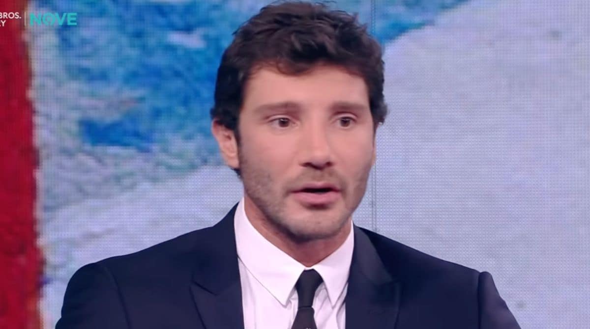 Stefano De Martino risponde a 1 1.jpg