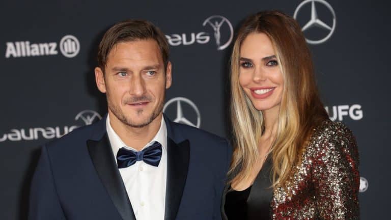 Totti mette like alla ex riav.jpg