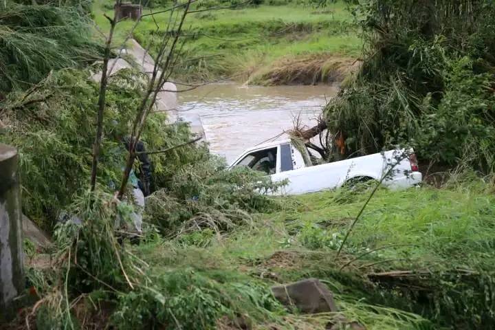 Tragedia a Ladysmith 21 morti.jpg