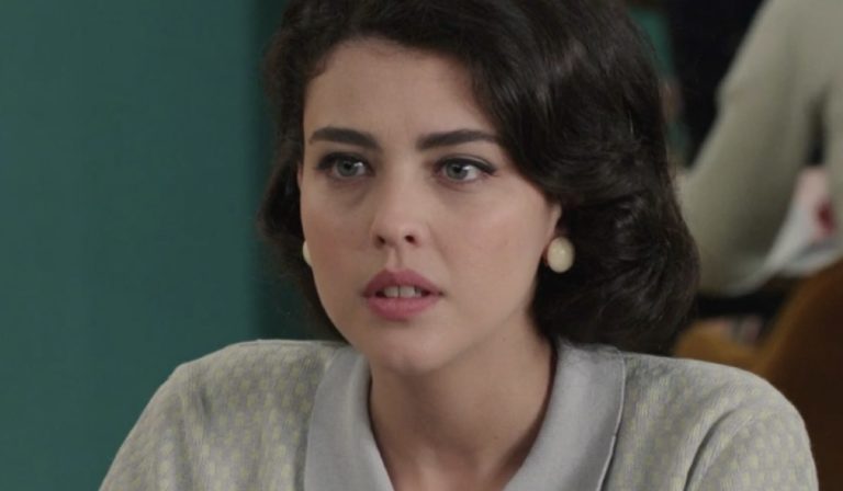 Vito sorprende Maria con una p.jpg