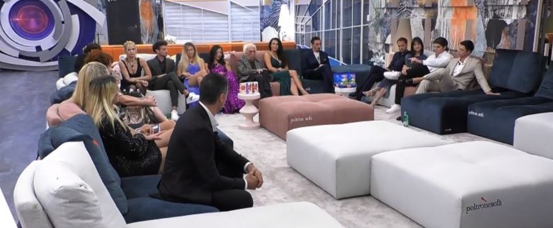 Viviana Bazzani svela retroscena su Sara Ricci del Grande Fratello su TikTok 1 Viviana Bazzani svela retrosce.jpg