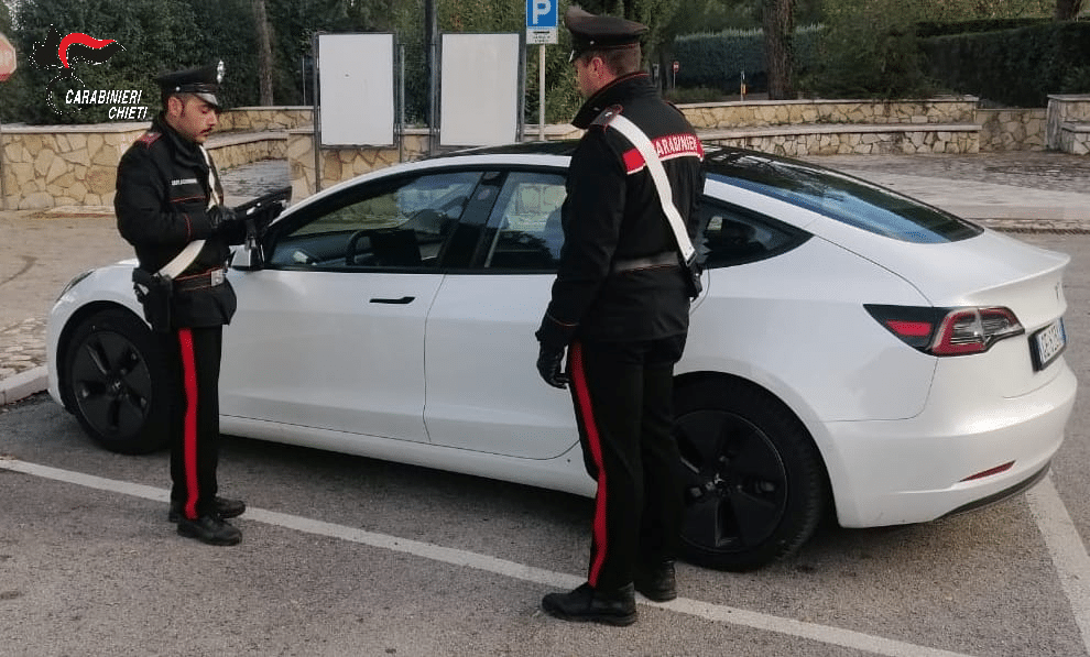Furto in auto sulla Costa dei Trabocchi, identificato dai Carabinieri 1 a1dbe9f9 a8f3 4d19 b55e 0447d0ad8ec4.png