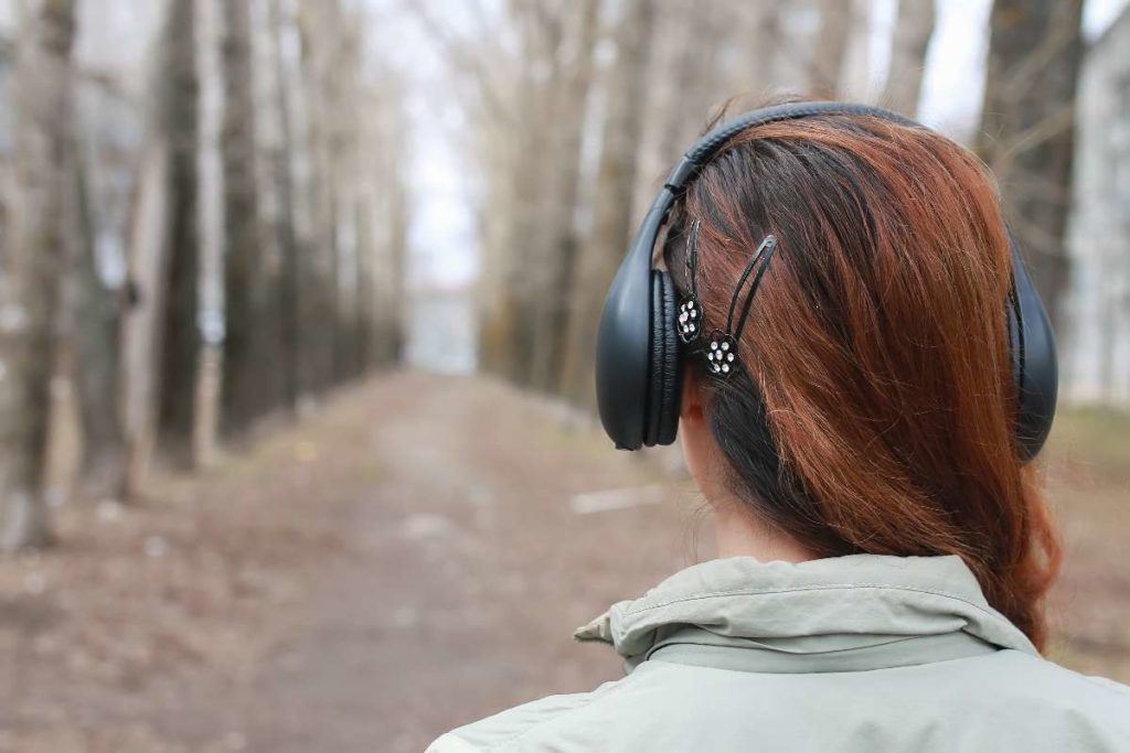 camminare con musica.jpg