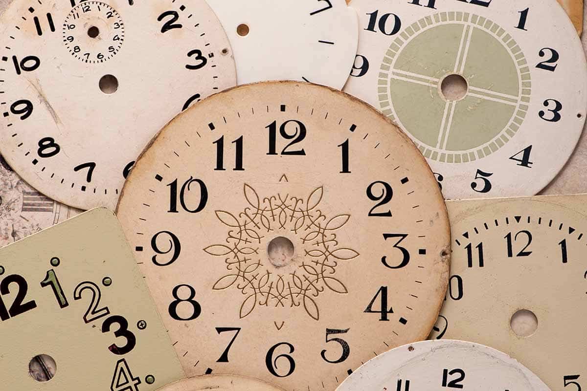 A Capodanno decora la tua casa con gli orologi di carta! Sono facili da realizzare e belli da vedere 1 capodanno.jpg
