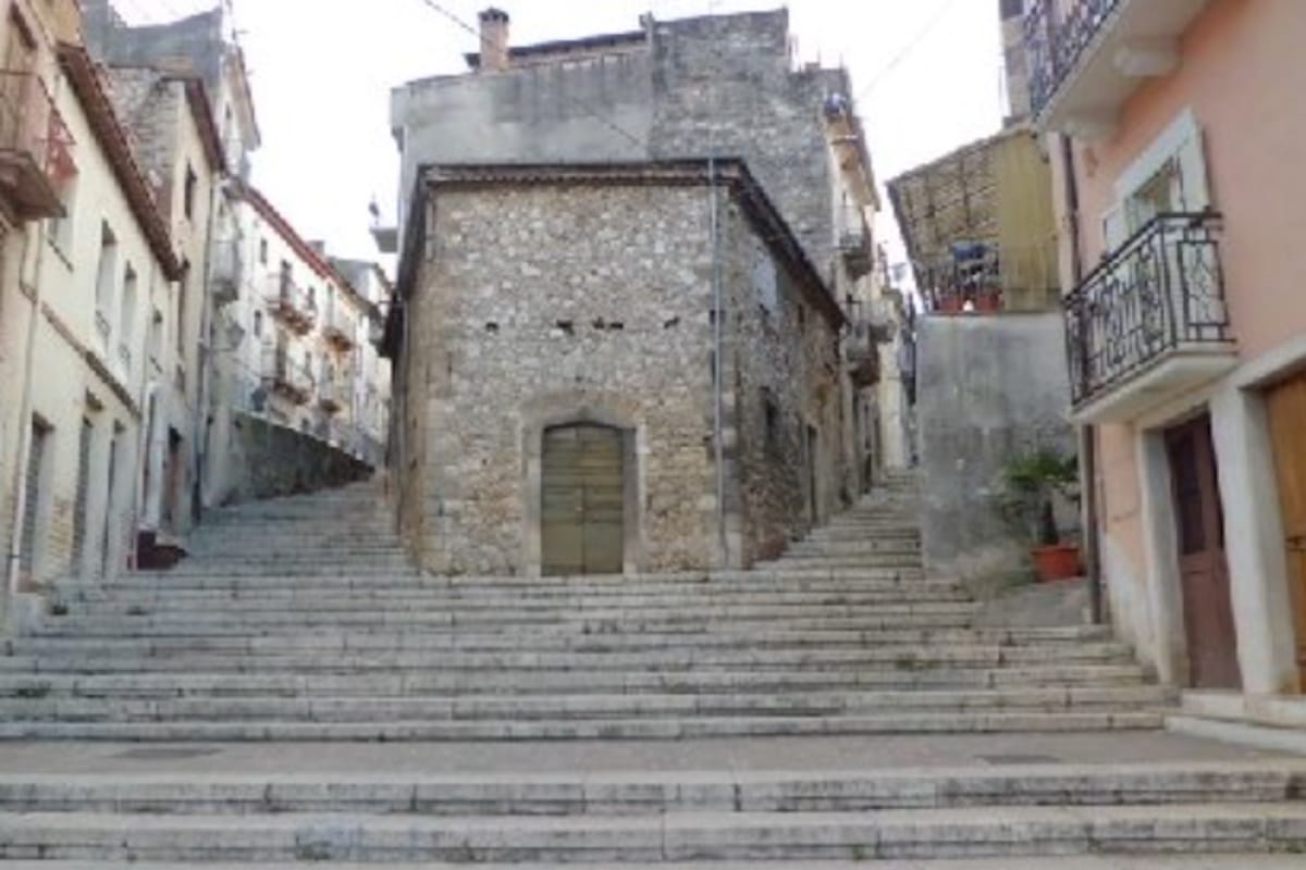 case a 1 euro abruzzo.jpg