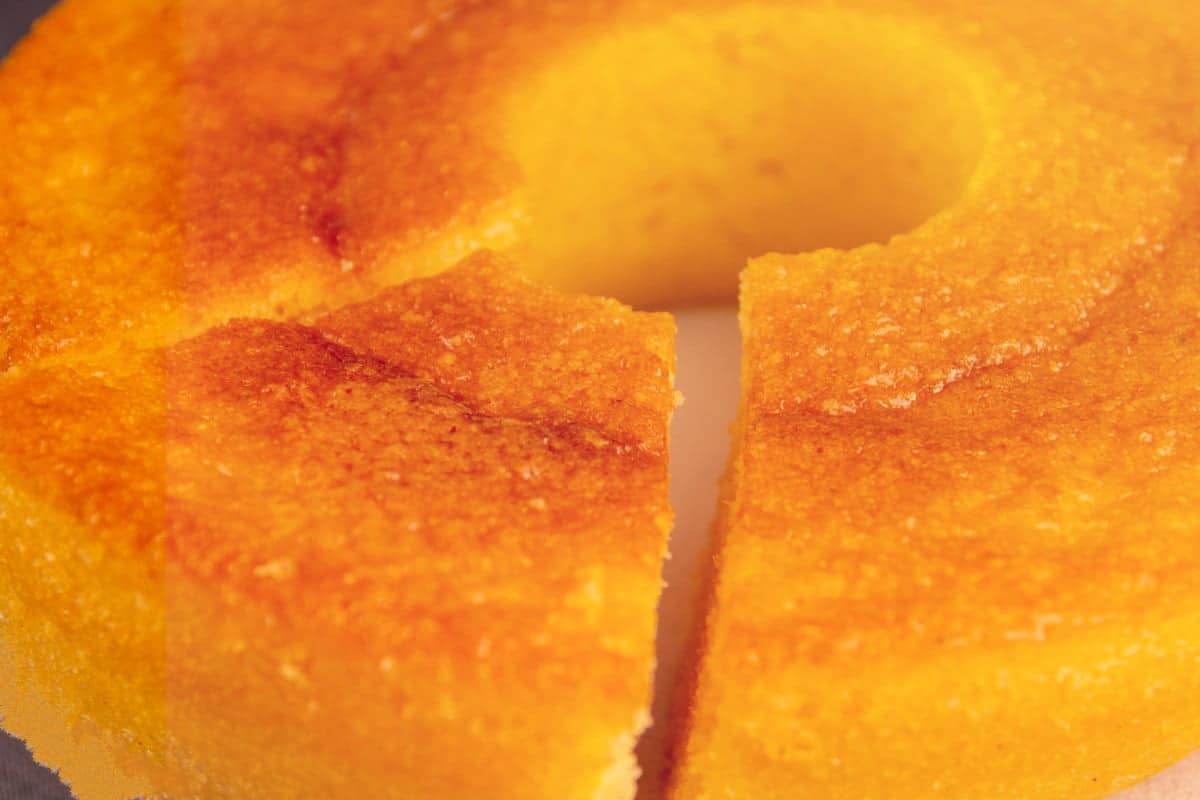Ciambellone all’arancia, facilissimo, umido e soffice, senza burro 1 ciambellone all arancia.jpg