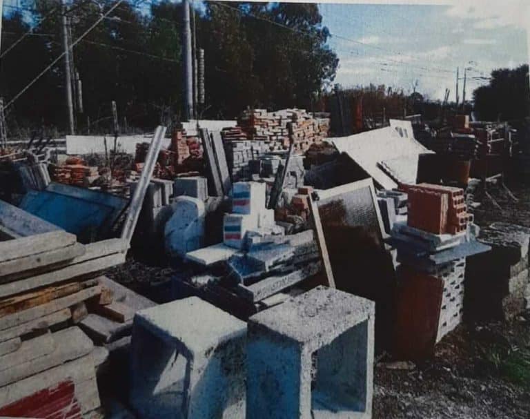 discarica abusiva fiumicino 2.jpg