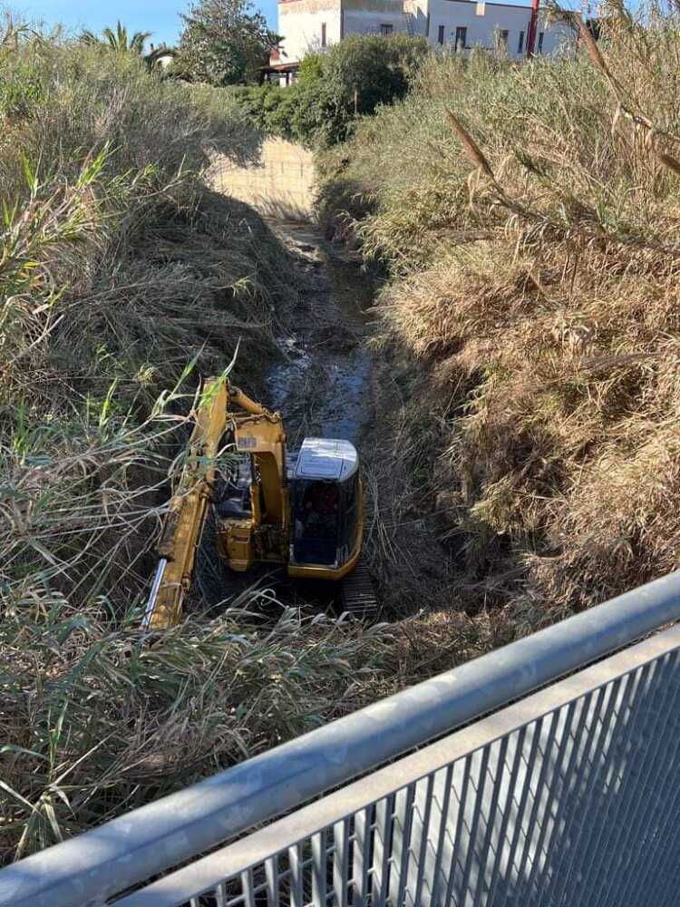 fosso valle semplice pulizia santa marinella.jpg