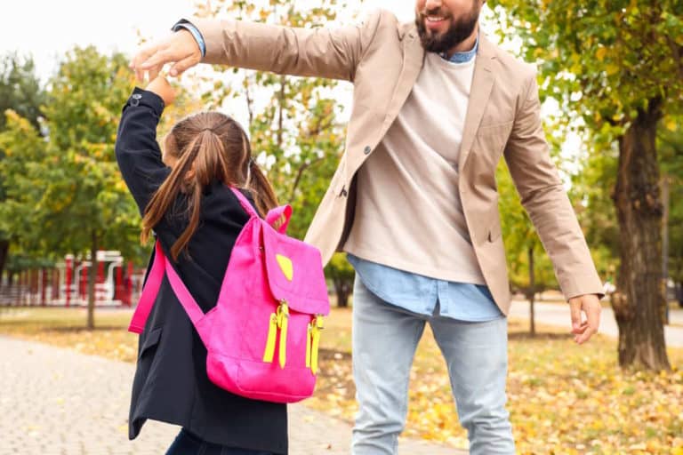 genitori figli scuola.jpg