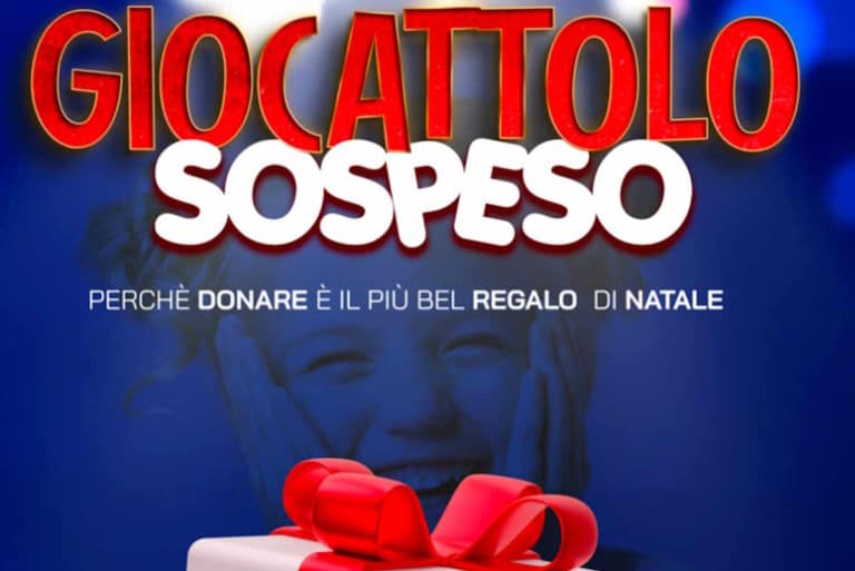 giocattolo sospeso Napoli.jpg
