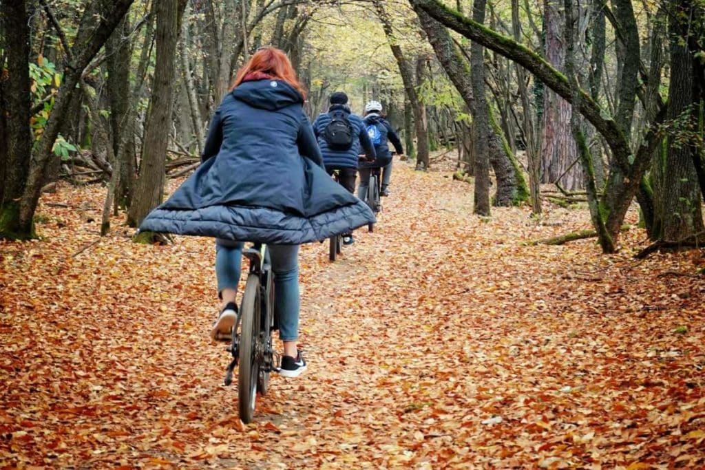 in bici a pelo dacqua.jpg