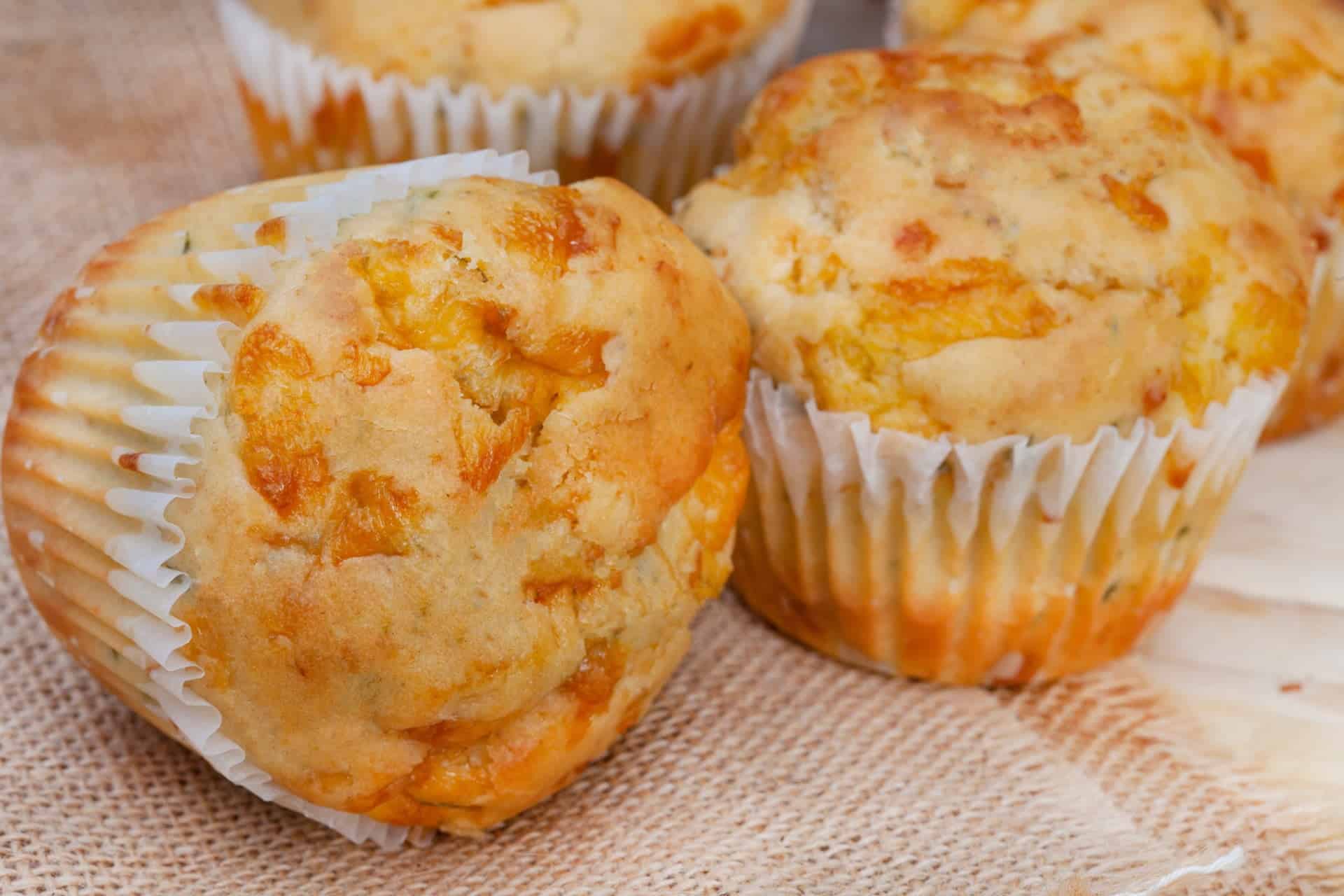 Muffin al formaggio: ottimi come aperitivo o apericena! 1 muffin al formaggio.jpg